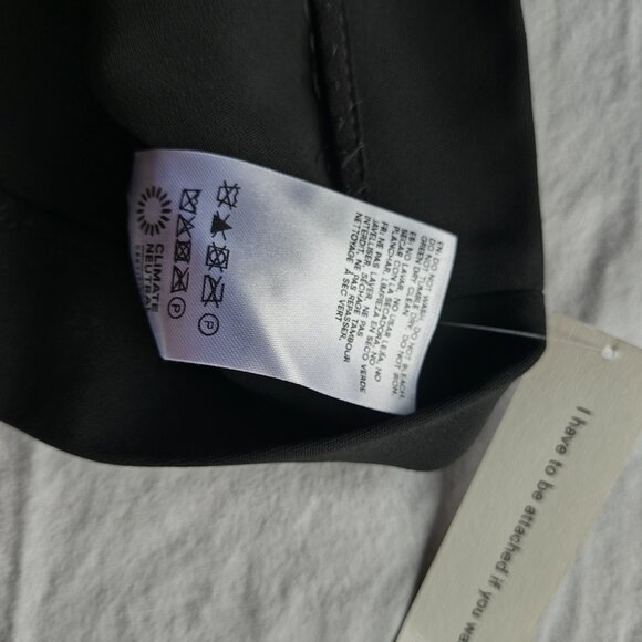 REFORMATION Carla Low Waisted Skirt in Black, size 0 - Picture 8 of 8